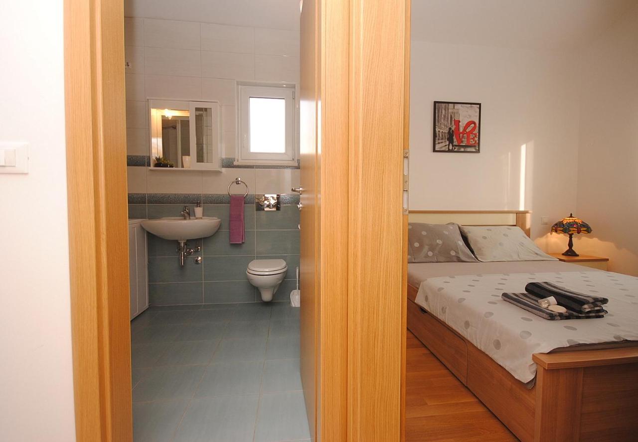 Apartment Noel Rogoznica  Extérieur photo
